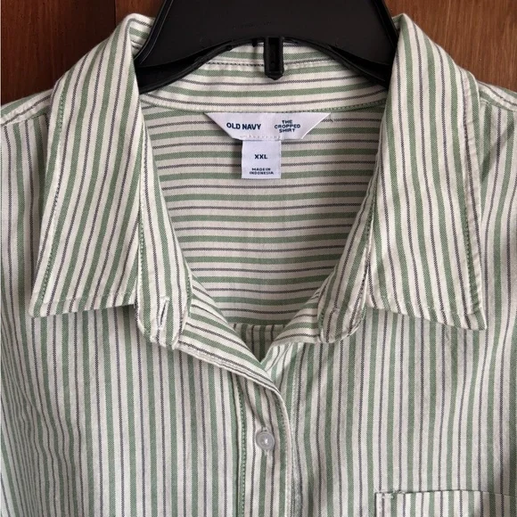 NWT Old Navy Cropped Button-Down White and Green Striped Shirt | Women’s XXL - Picture 3 of 16